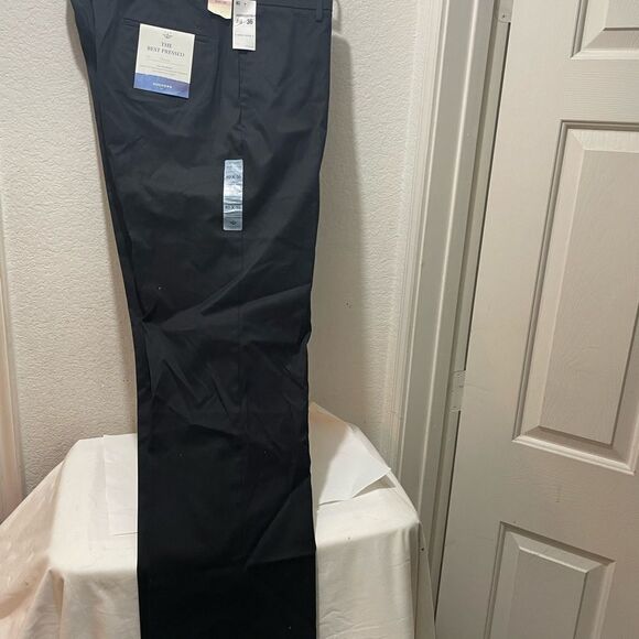 New Mens Black Docker classic fit pants the best pressed size W40/ L36 - Picture 1 of 8